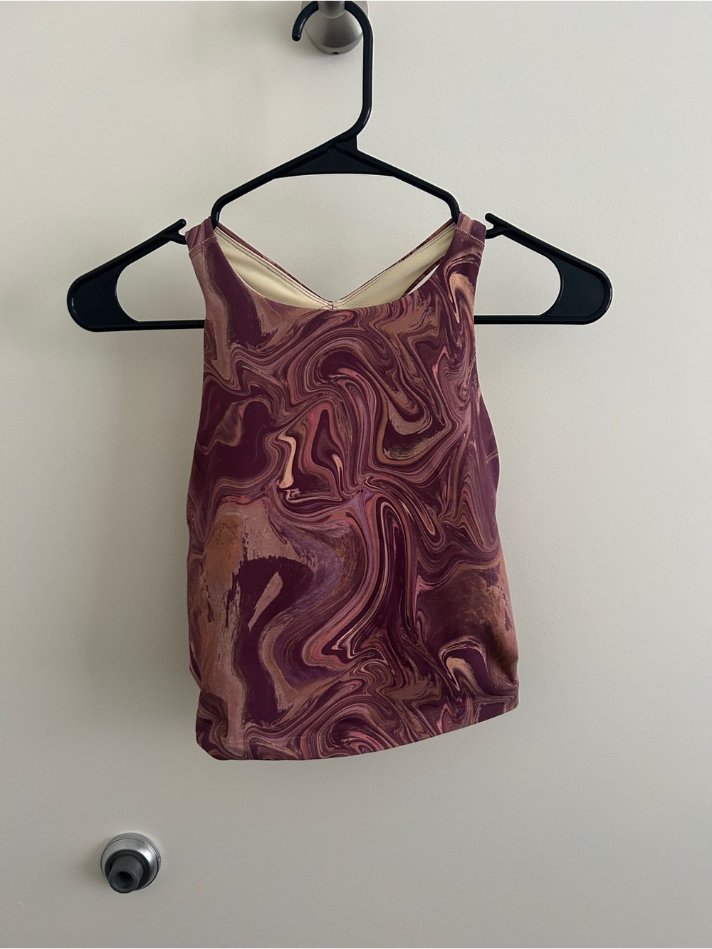 Marbled Pink & Mauve Crop Tank Top Beyond Yoga Small Gym Athletic Marbly - Picture 2 of 4